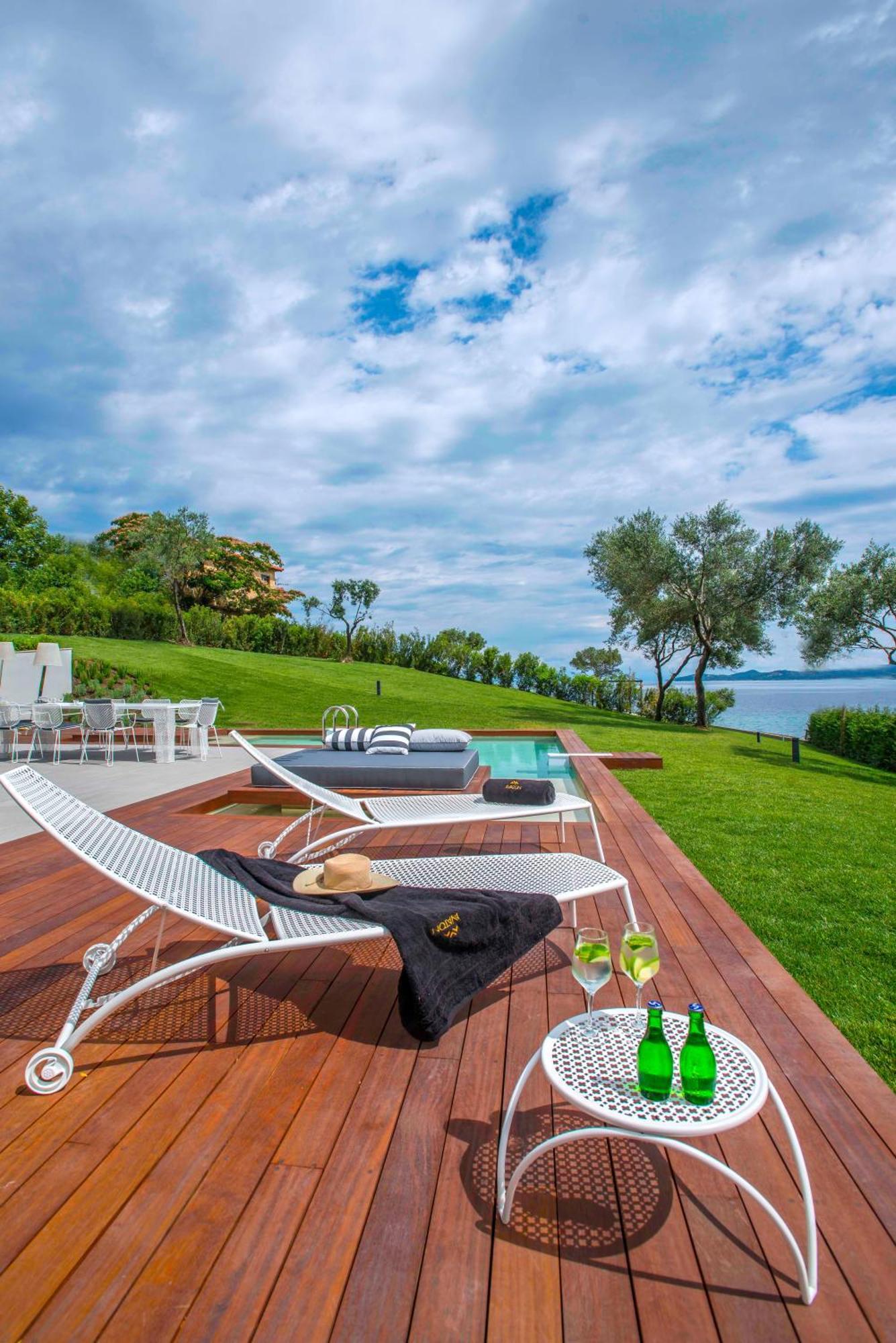 Complex Avaton Luxury - Relais & Chateaux 5*